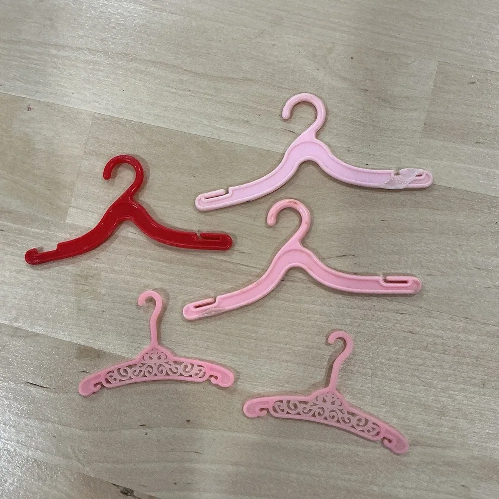 Lot of 5 Vintage Barbie & Fashion Doll Clothing Hangers 1960's Filigree